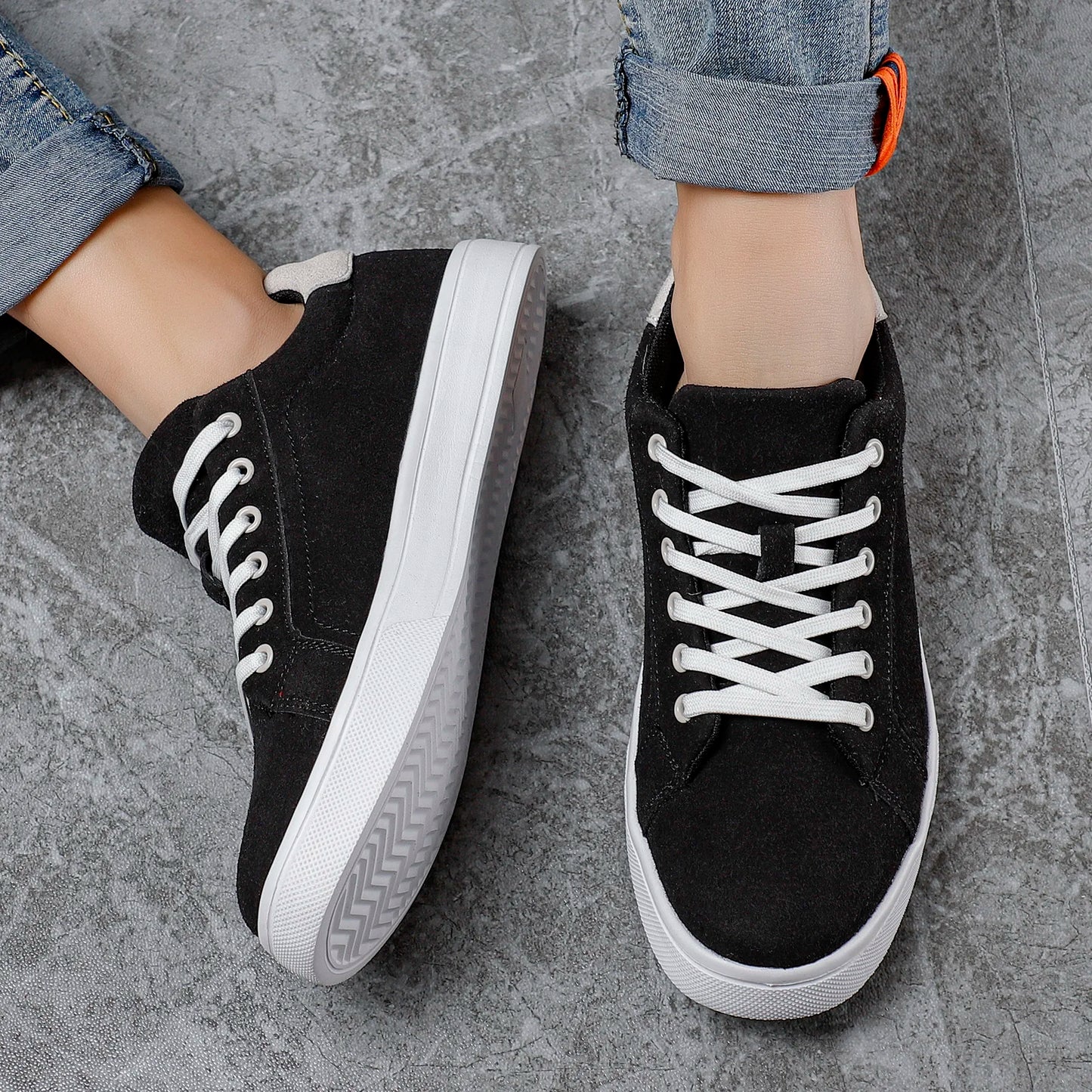 Jaxon Reid Sneakers
