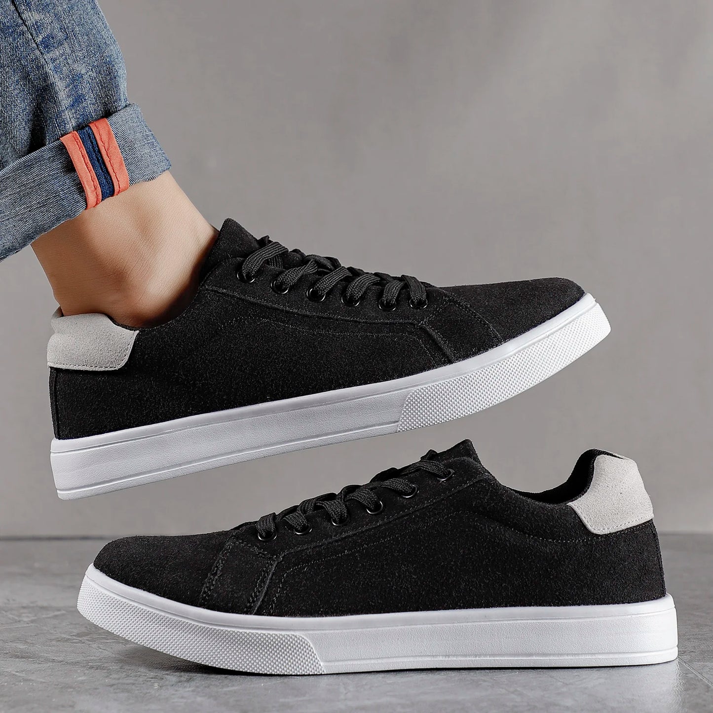 Jaxon Reid Sneakers