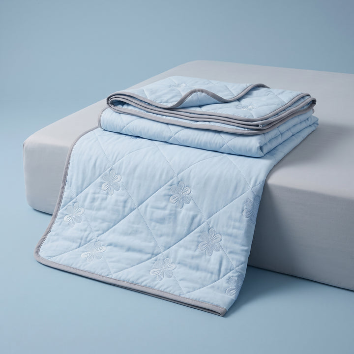 Mira Calloway Cooling Blanket