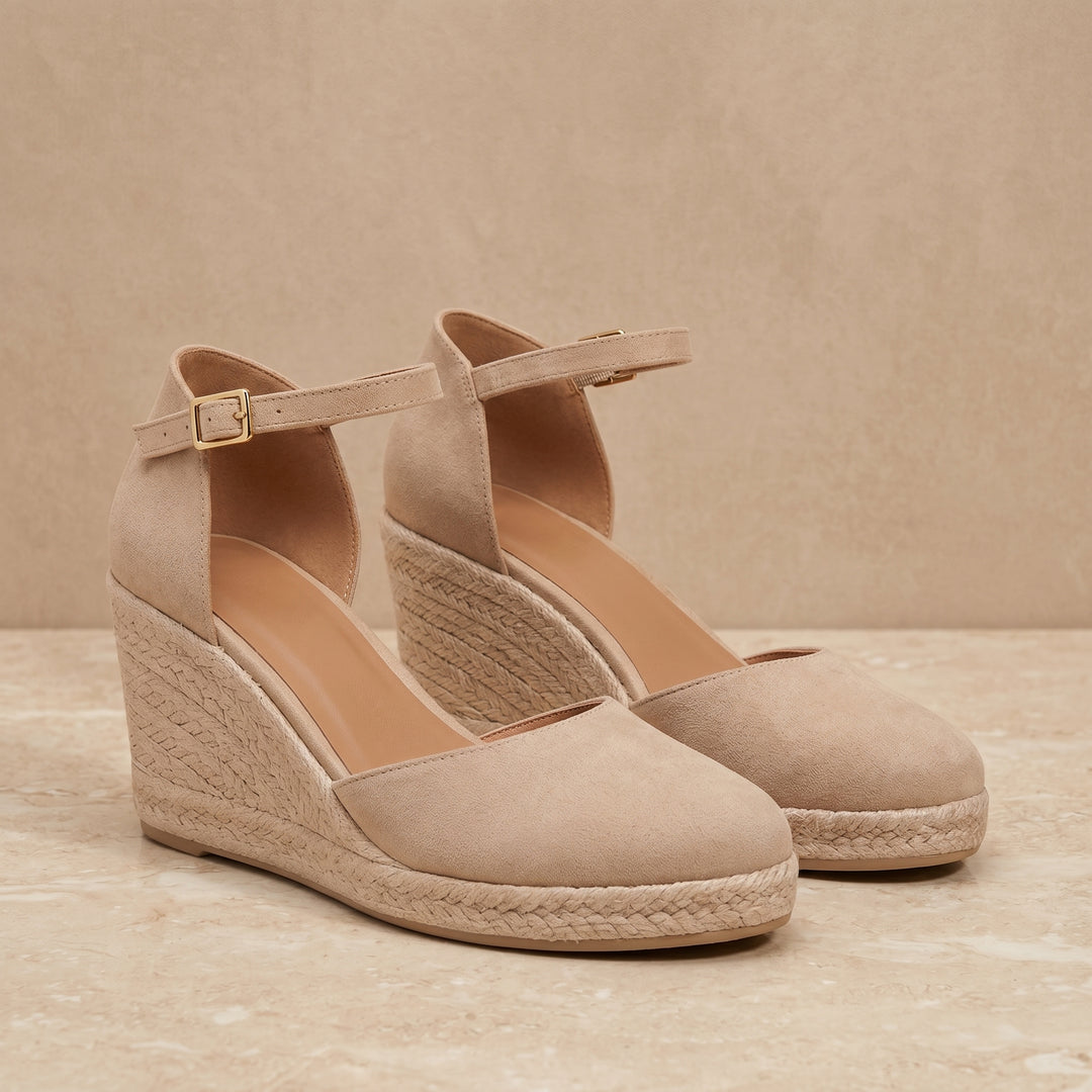 Clara Closed Toe Wedge Sandal