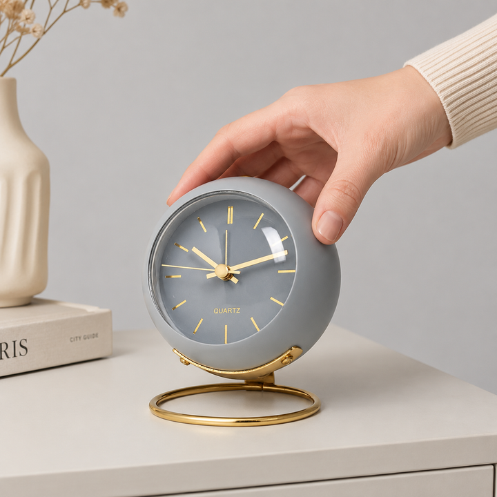 Colette Vintage Quartz Desk Clock