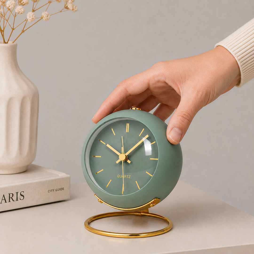 Colette Vintage Quartz Desk Clock