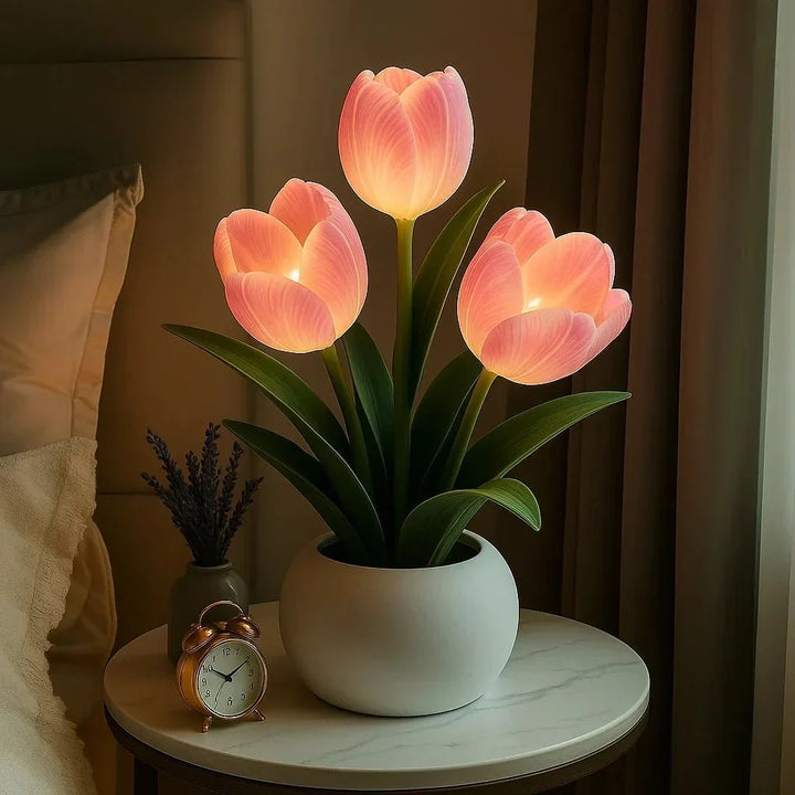 Elara | Luminous Tulip Flower Lamp