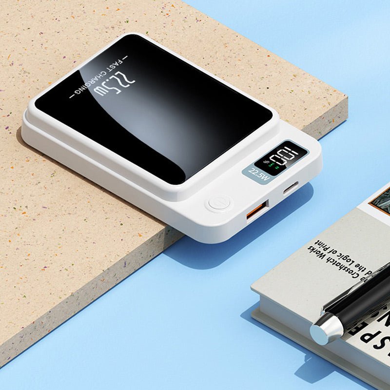 Austin | Magnetic Portable Power Bank with Digital Battery Display