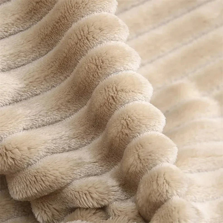 Fino | Plush Blanket with Ribbed Texture and Cozy Oversized Design