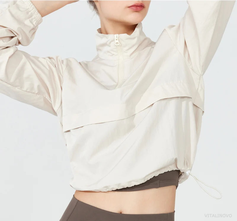 Aura Windbreaker Pullover