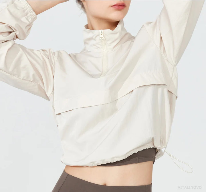 Aura Windbreaker Pullover