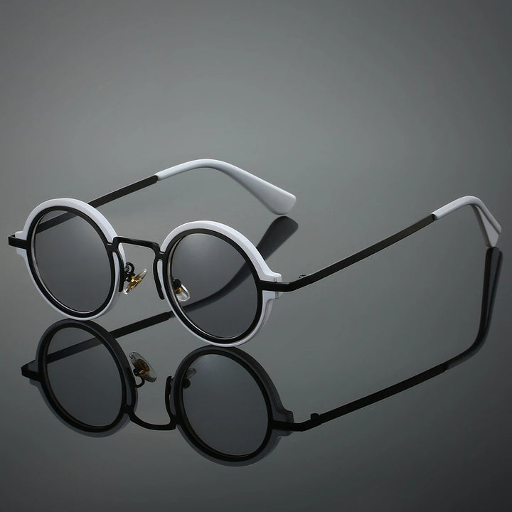 The Lucien Frames