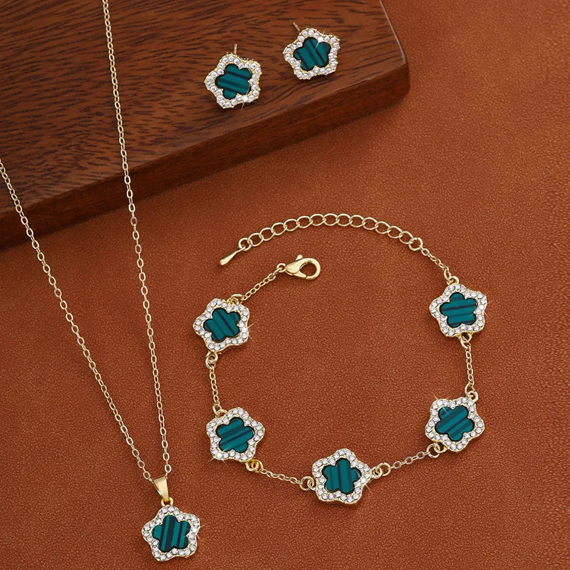 Aurelia Pendant Set