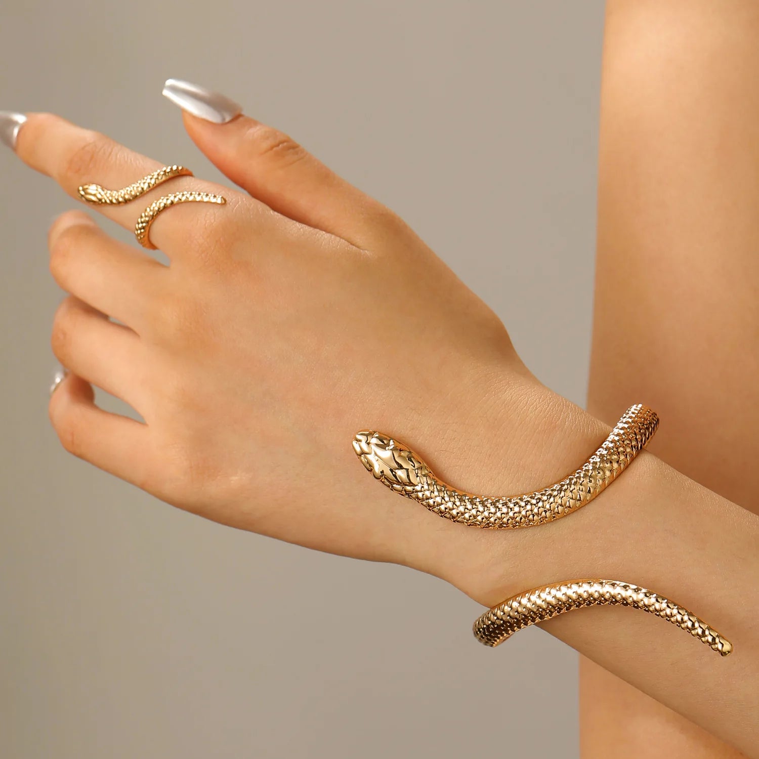Liora Serpent Jewelry Set