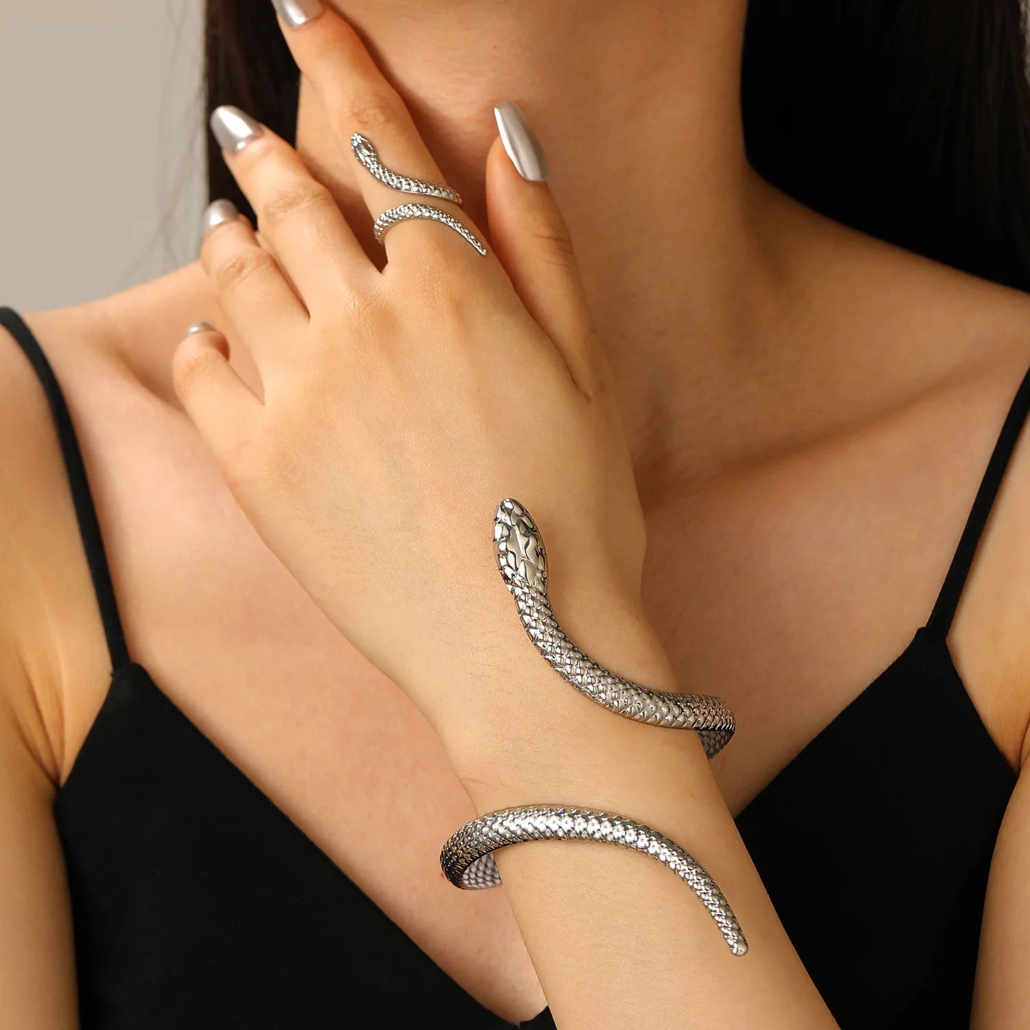 Liora Serpent Jewelry Set