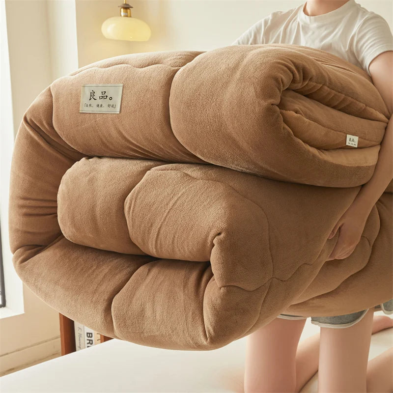 Cielo | Oversized Plush Blanket with Quilted Texture and Reversible Design