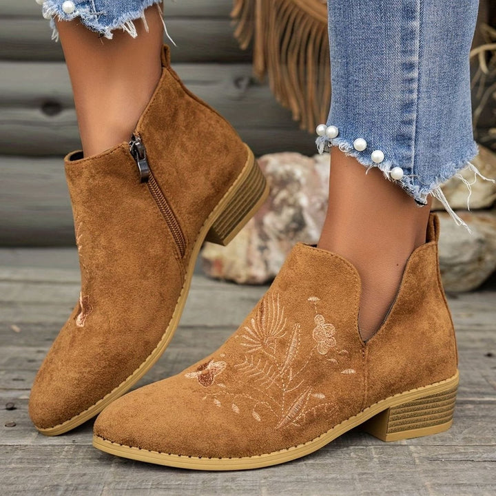 Isabella | Women&
