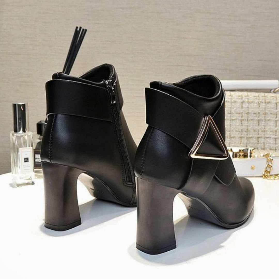 Victoria | Women&